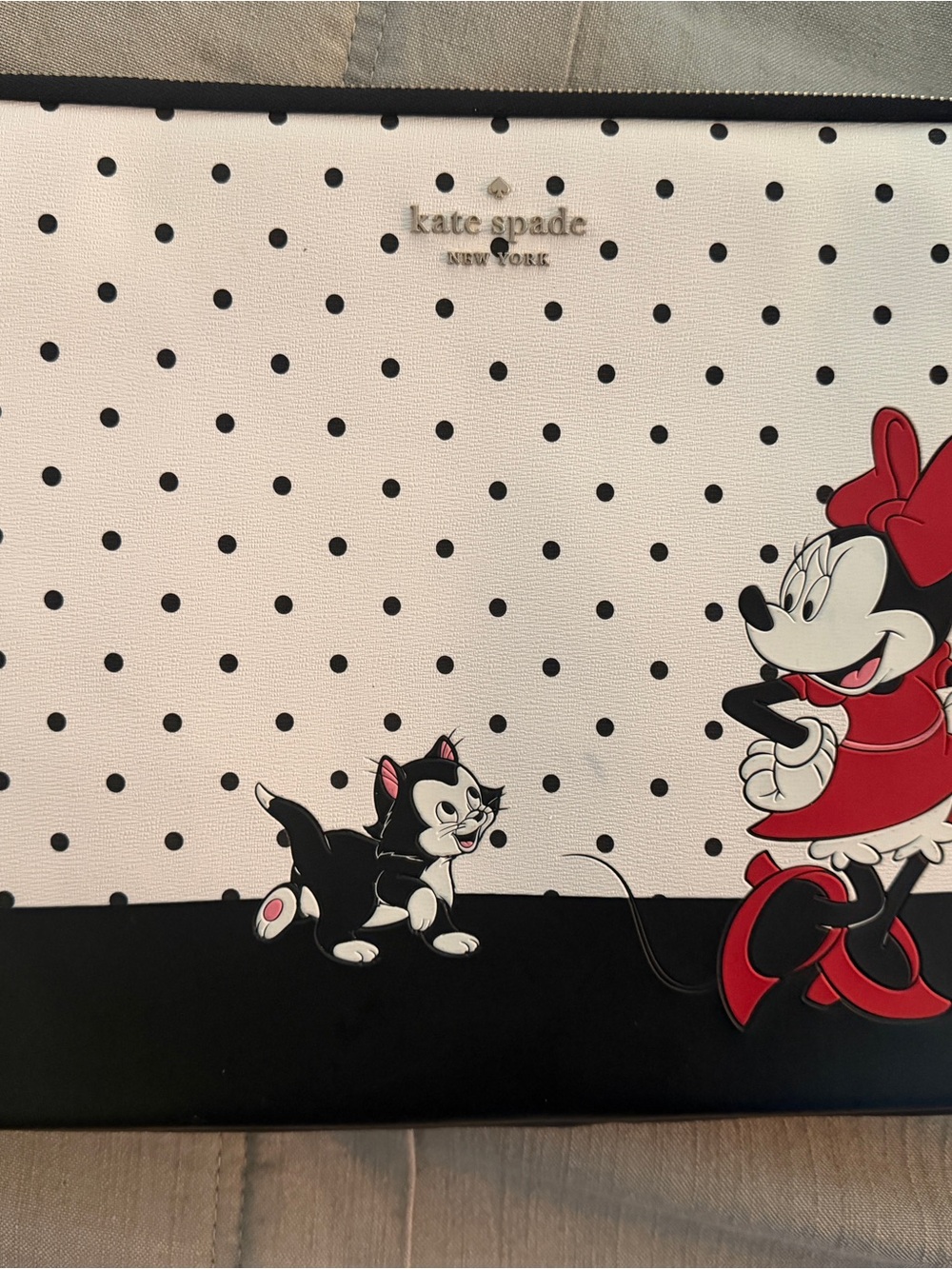 kate spade polka dot Minnie Mouse laptop sleeve - white & black with red accents - Picture 3 of 7